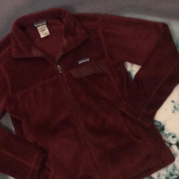 maroon patagonia jacket